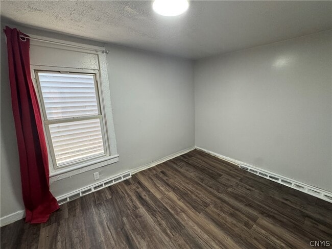 Photo - 108 Gold St