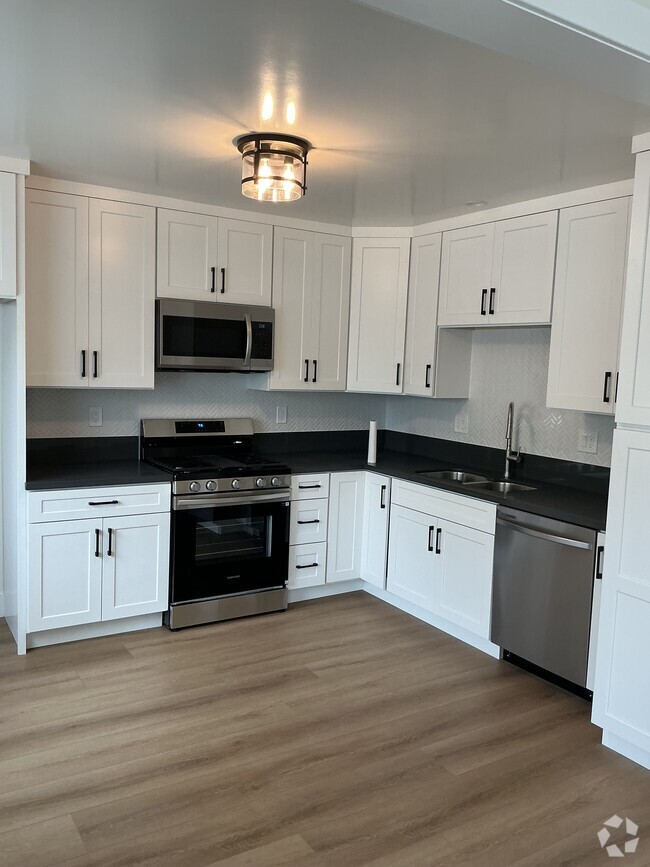 Building Photo - 20518 S Western Ave Rental