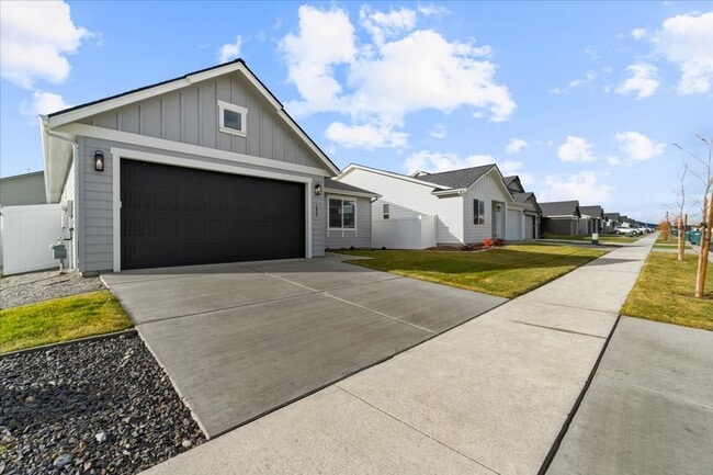 Photo - Charming 3 bedroom, 2 bath home