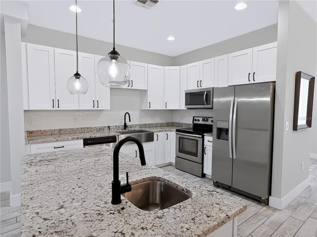 Photo - 2233 E Kaley Ave