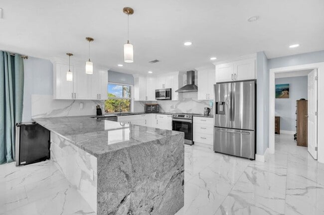 Photo - 4406 SW 37th Ave