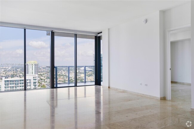 Building Photo - 68 SE 6th St Unit 3908 Rental