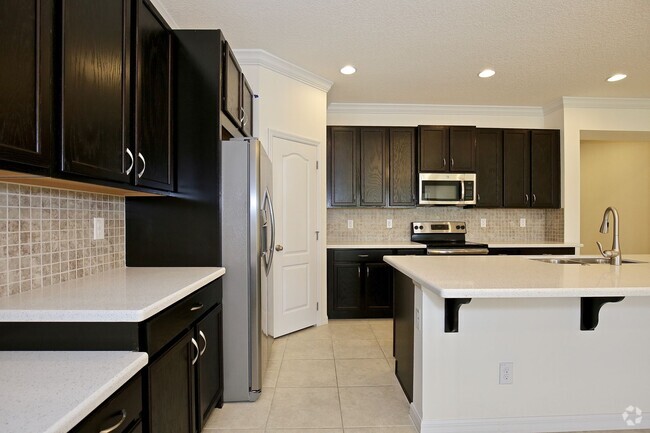 Building Photo - Modern 3/2.5 Spacious Townhome with Gorgeo...