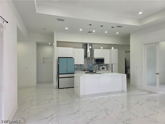 Photo - 331 Nelson Rd N