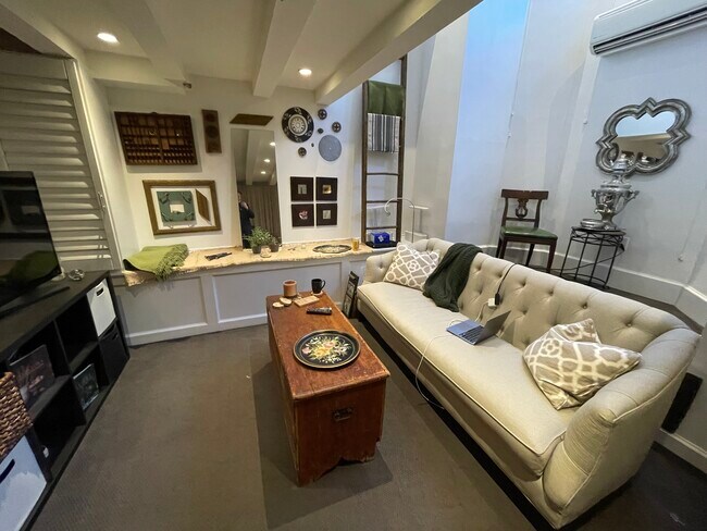 Photo - 117 Beacon St