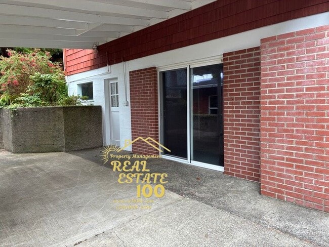 Photo - 1751 NW 35th Pl