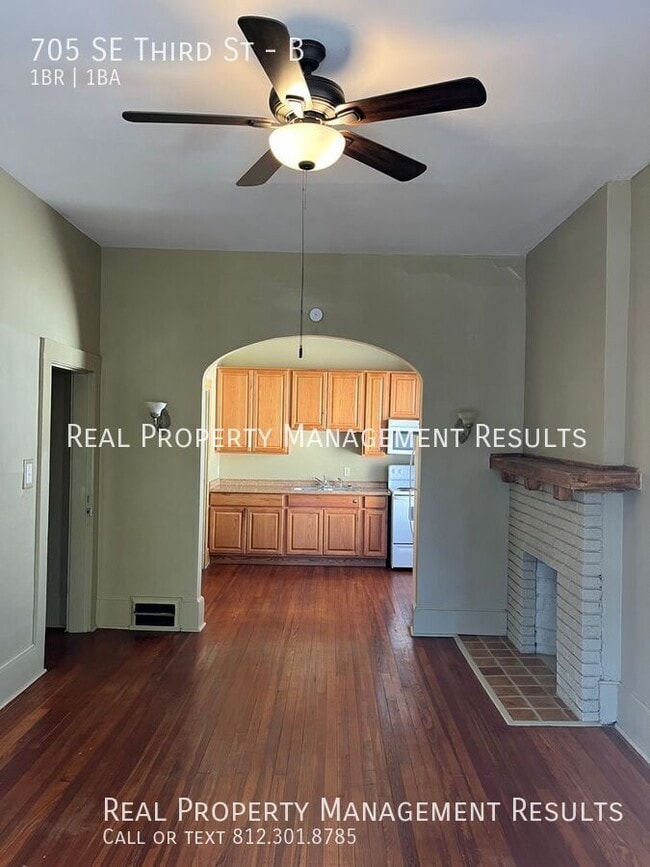 Photo - 705 SE Third St-B Unit B