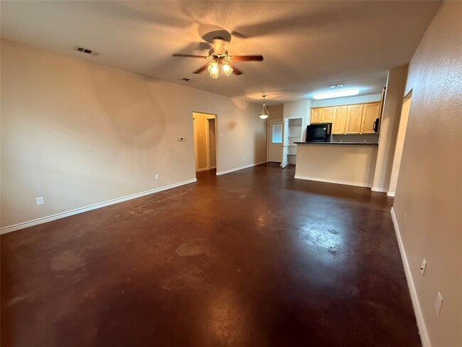 Photo - 121 Flat Creek Dr