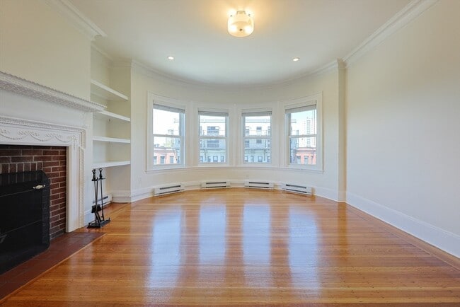 Photo - 857 Beacon St Unidad 51