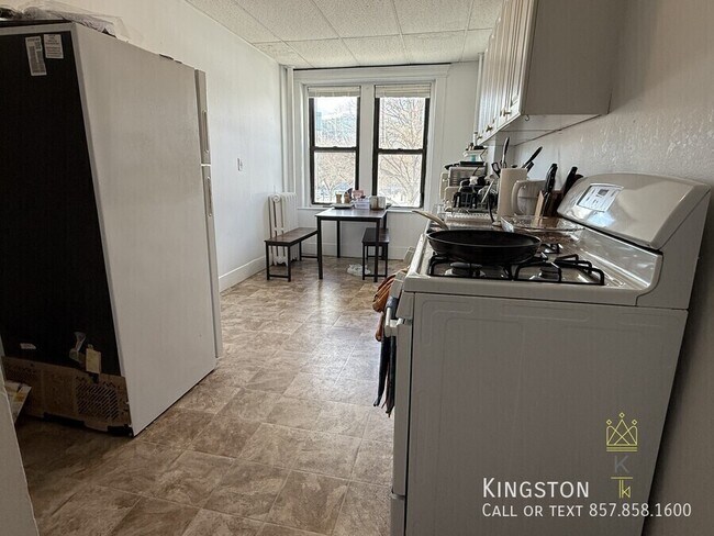 Photo - 238 Hemenway St Unit 7R