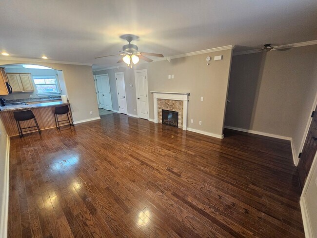 Photo - Nice 2 bedroom townhome