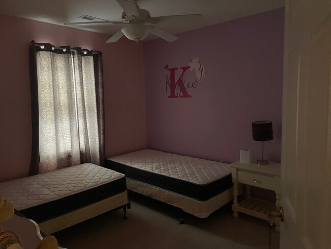 Photo - 1002 Enterprise Dr