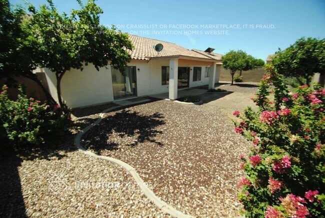 Photo - 9426 E Juanita Ave