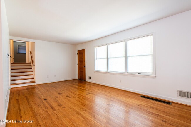 Photo - 1322 Trevilian Way