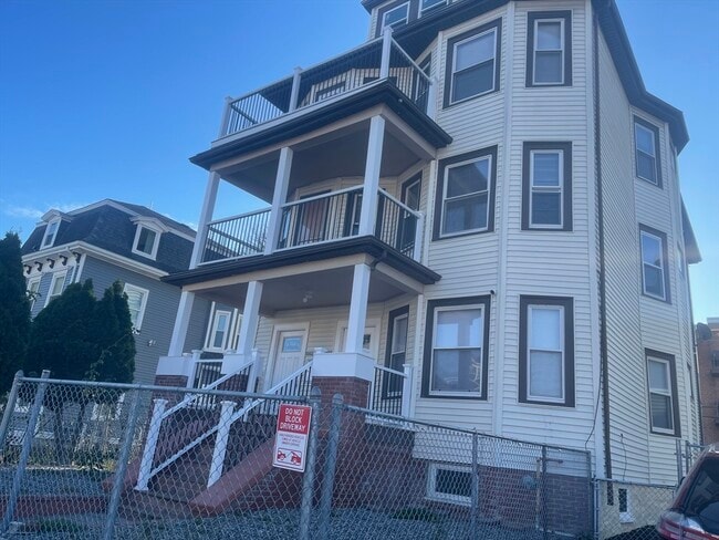 Photo - 1002 River St Unit 3