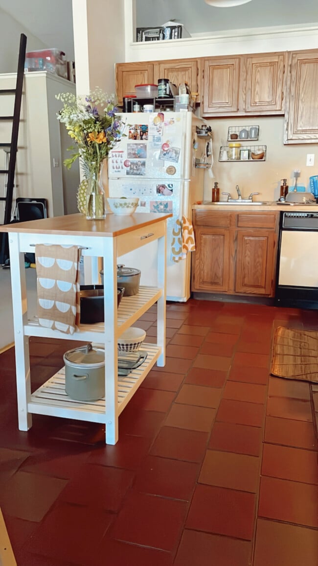 Photo - 104 Chestnut St Unit 4