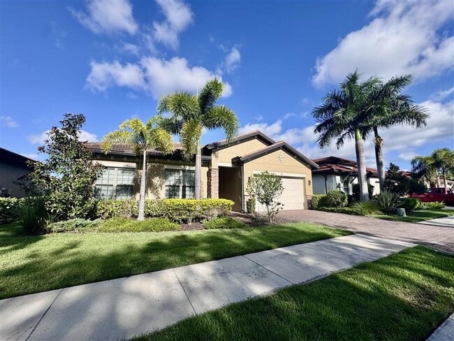 Photo - 380 Maraviya Blvd