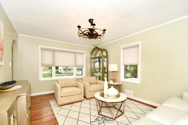 Photo - 635 E Prairie Ave