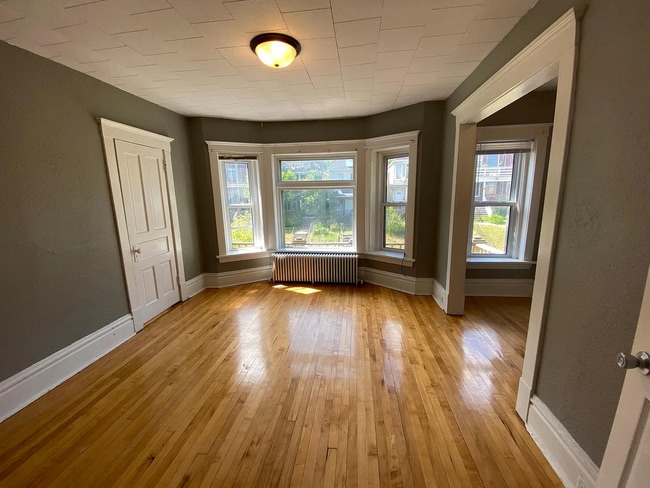 Photo - 922-922 E 5th St Unit 922