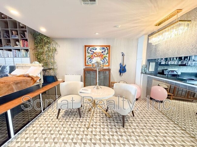 Photo - 7300 Lakeshore Dr Unidad Apt. 16