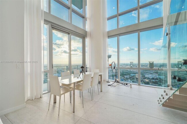 Photo - 851 NE 1st Ave Unit 4612