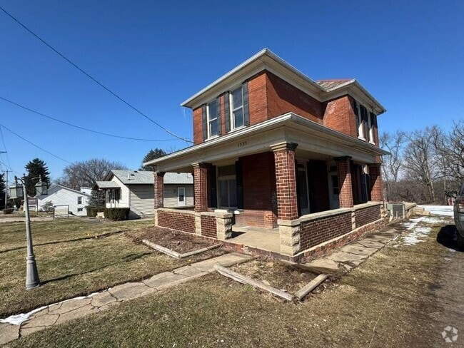 Building Photo - 1535 Sharon Ave Rental