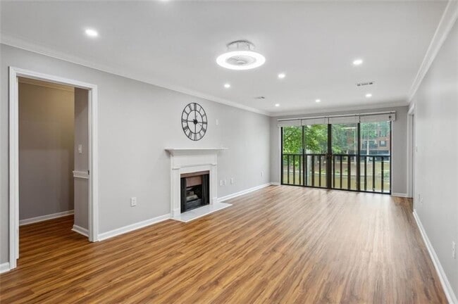 Photo - 23214 Plantation Dr NE