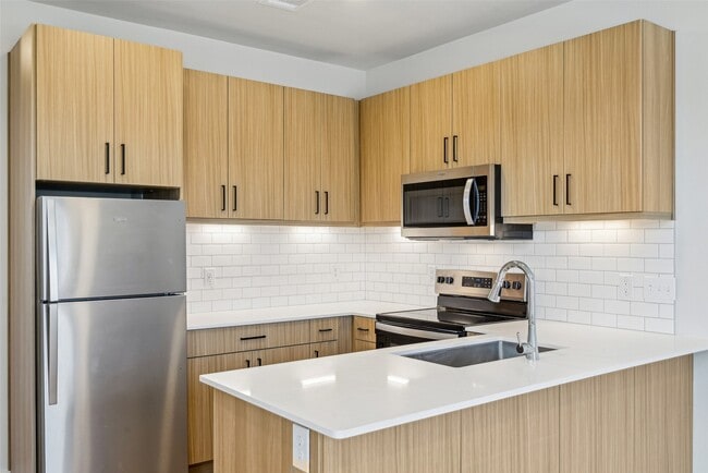 Building Photo - 3651 S Custer Rd Rental