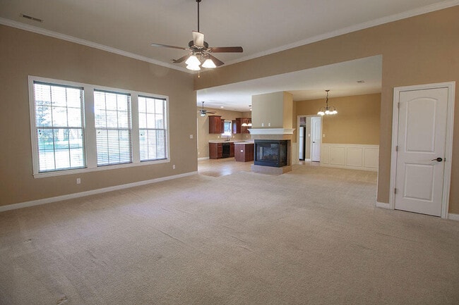 Photo - 5305 Chamois Dr