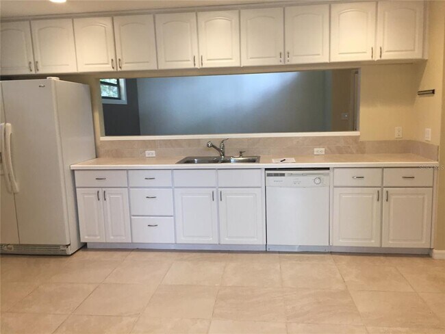 Photo - 102 NW 24th St