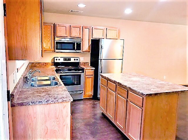 Photo - 235 S Rolling Woods Way