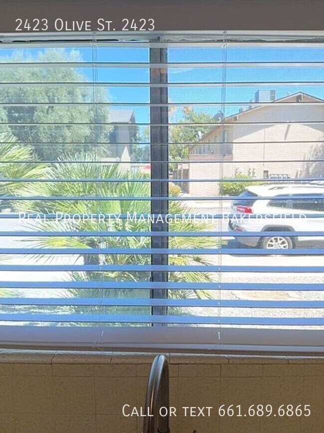Photo - 2423 Olive St