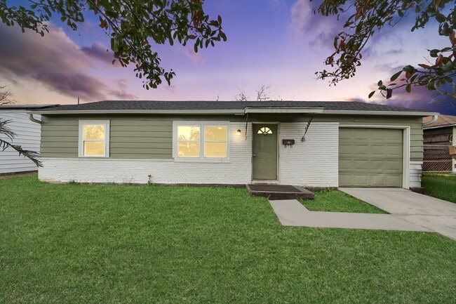 Photo - 10506 Sierra Dr