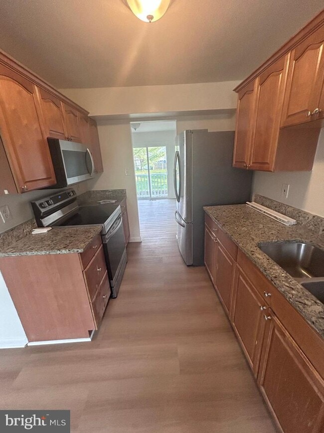 Photo - 2900 Madeira Ct