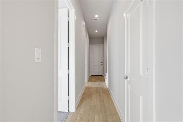 Photo - 129 Gdn Ct E