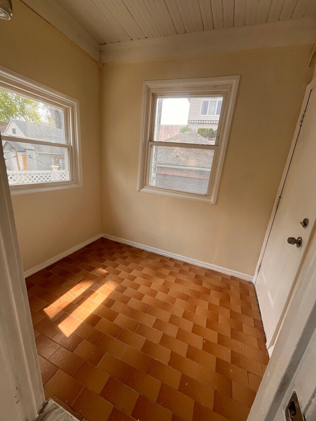 Photo - 433 74th St Unit 1