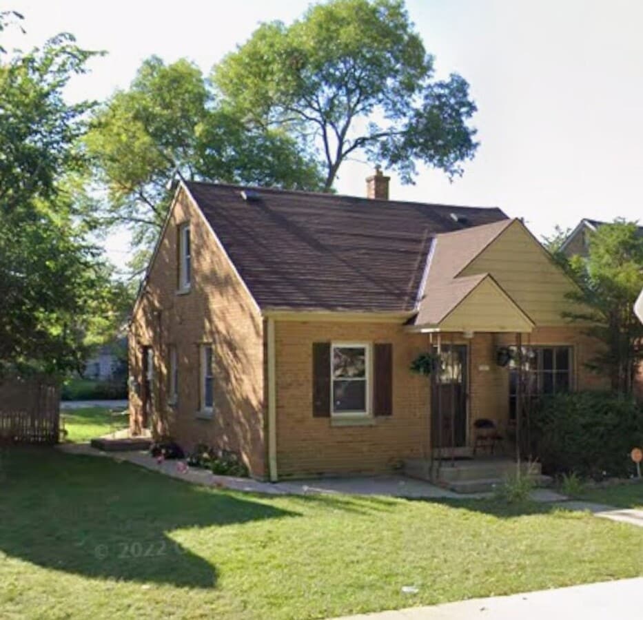 4BR SINGLE FAMILY! GREAT POPULAR LOCATION, 1.5BA, FULL BASEMENT - 4BR SINGLE FAMILY! GREAT POPULAR LOCATION, 1.5BA, FULL BASEMENT