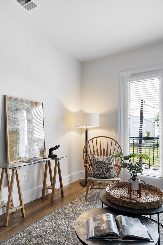 Photo - 1508 Blodgett St Unit 407