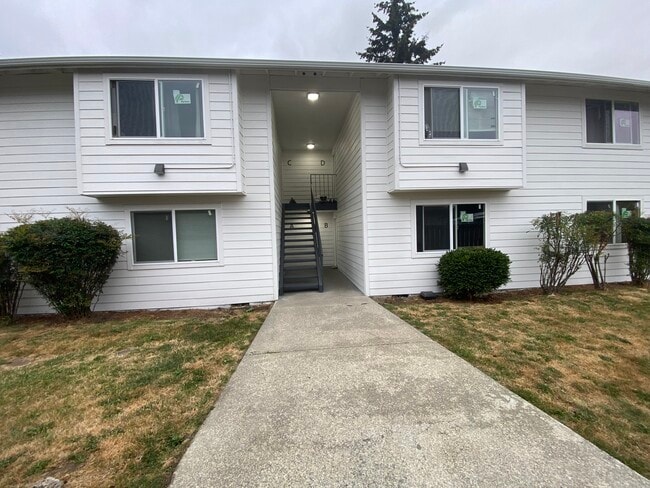 Building Photo - 539 37th St SE Unit A