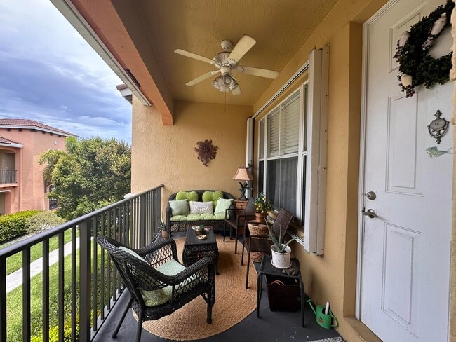 Building Photo - 3545 Forest Hill Blvd Unit 12