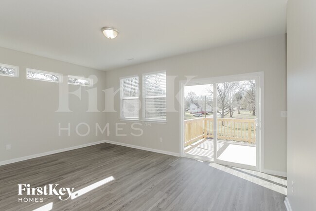 Photo - 601 Stafford St