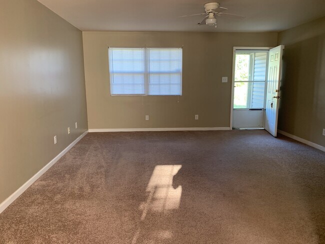 Photo - 3bed/2bath Home close to Community Center