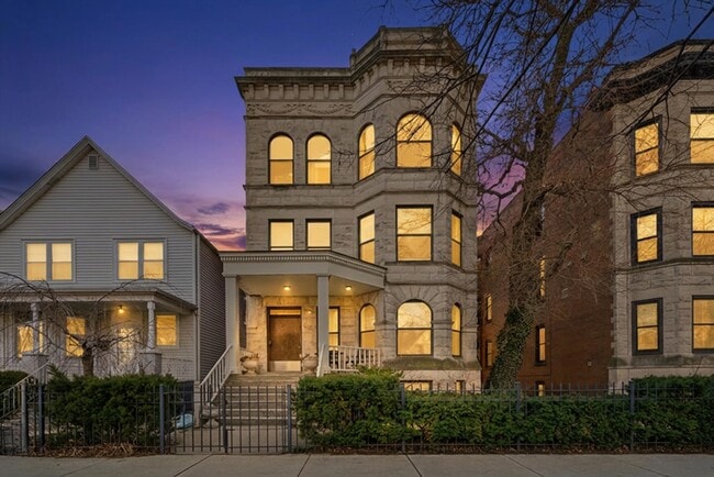 Photo - 4537 N Greenview Ave