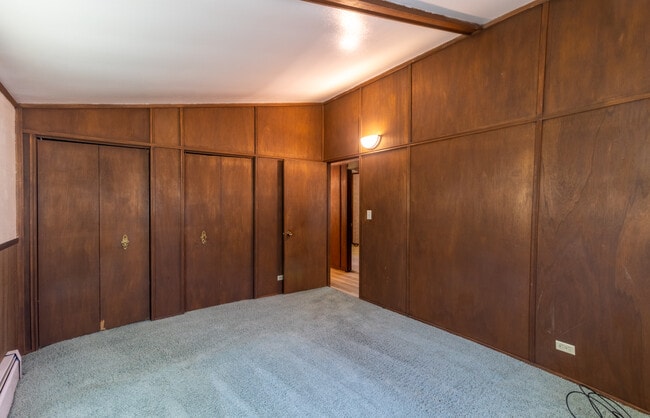 Photo - 810 W Jackson St