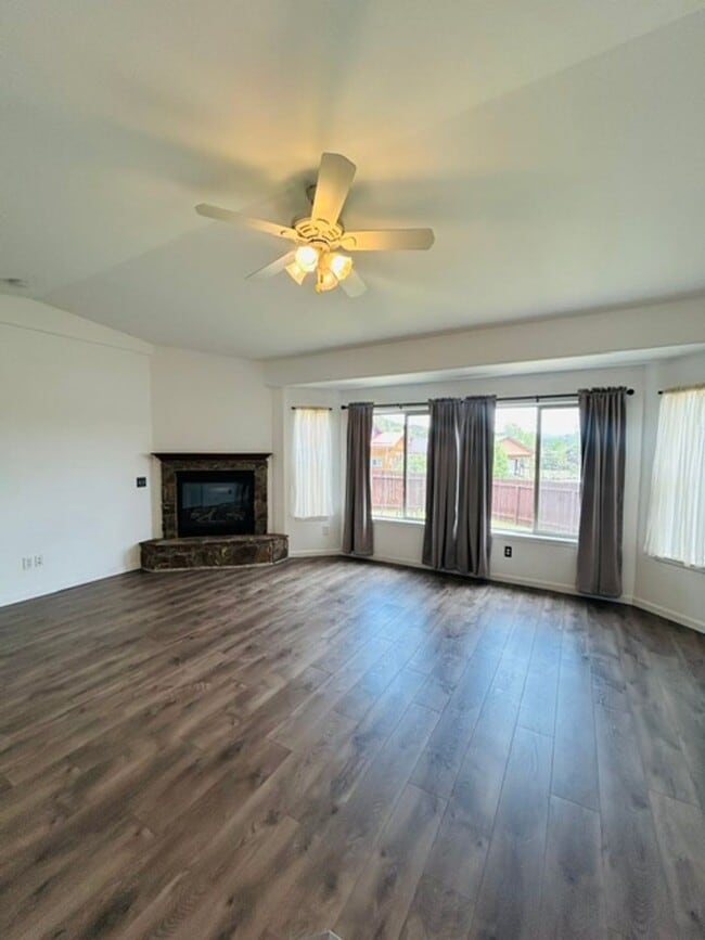 Photo - 3 Bed / 2 Bath Mountain Home for Rent – Near National Forest & Lake Hatcher