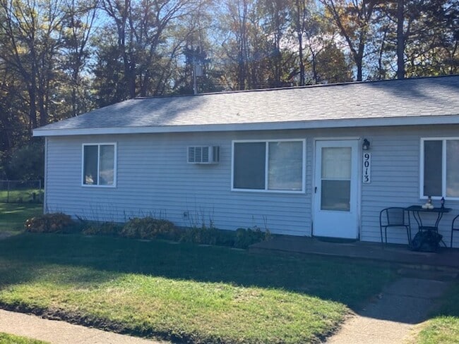 Photo - RANCH STYLE 3 BEDROOM DUPLEX FOR LEASE