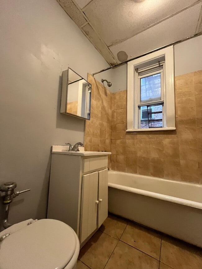 Photo - 327 Summit Ave Unit 103
