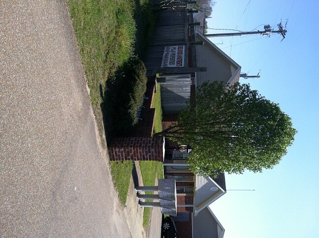 Creekwood Townhomes - Creekwood Townhomes