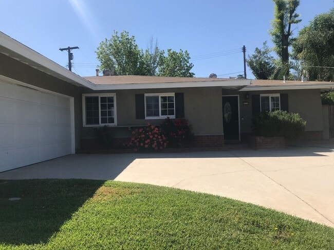 Redlands 4 Bedroom Home - Redlands 4 Bedroom Home