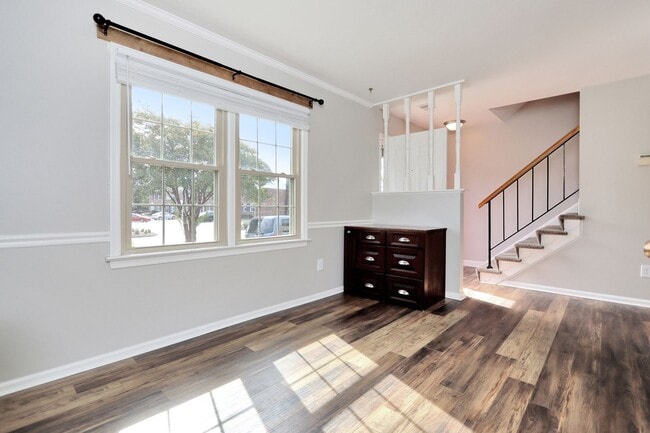 Photo - 2 Charles Parish Dr